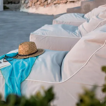 Sleeps8-parking-garden-pool-sunsets-barbeque וילה