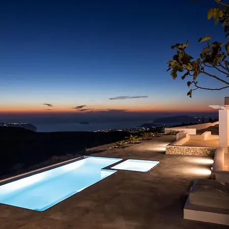 וילה Sleeps8-parking-garden-pool-sunsets-barbeque